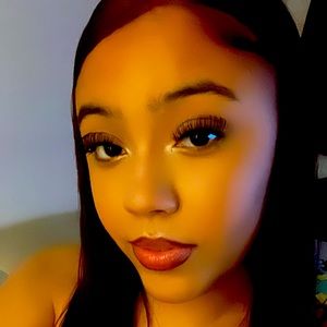 Meet your Posher, Jada